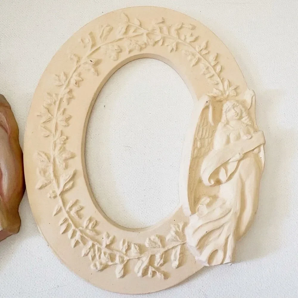 Bisque Angel Wreath Wall Decor Christmas Holiday Crafts Ceramics 6.5” X 5”